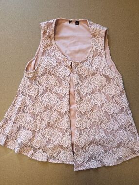 Sleeveless Lace Overlay Tank Top in Blush